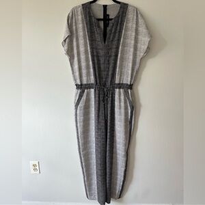 ST JOHN Silk jumpsuit 10 black & white